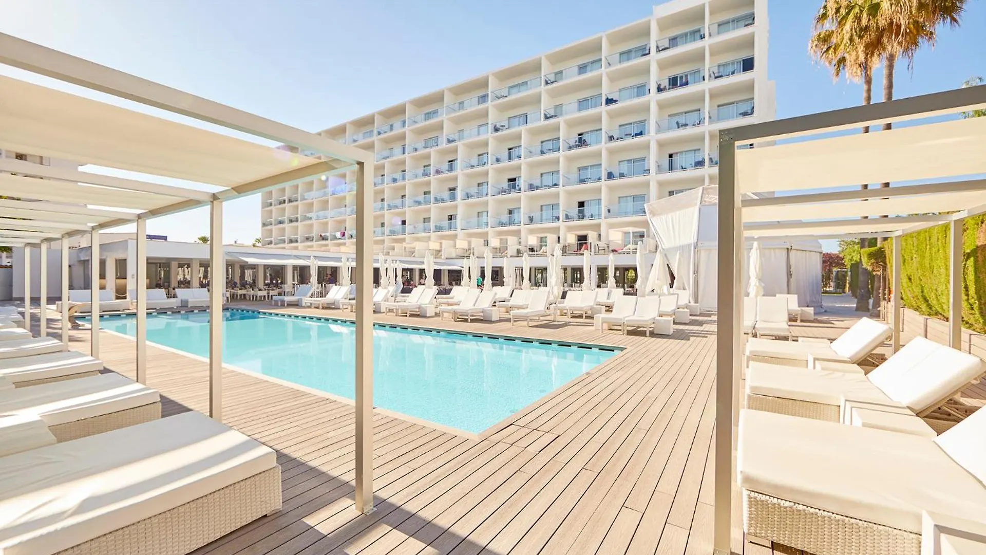 Hotel Astoria Playa Adults Only 4* Sup location